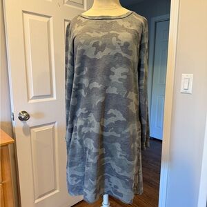 Jane and Delancey Gray Camo Long Sleeve Dress
